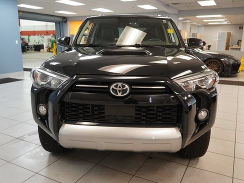 Used 2020 Toyota 4Runner TRD Off-Road Premium w/ Moonroof Package AWD/4WD image 15