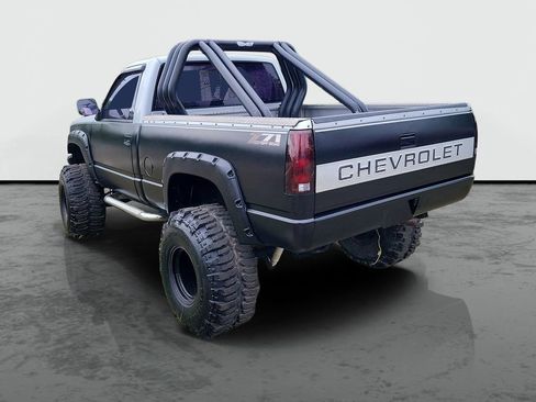 Used 1988 Chevrolet Silverado 1500 4x4 Regular Cab image 3