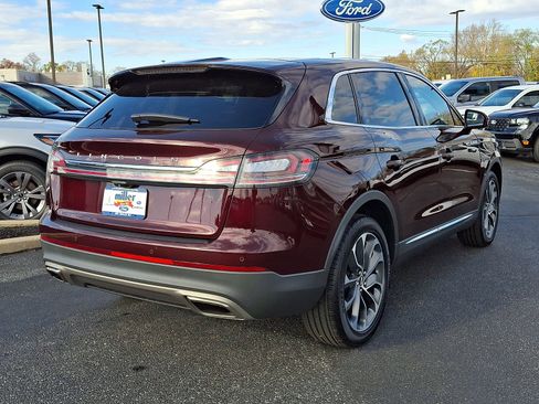 Certified 2022 Lincoln Nautilus Reserve image 6