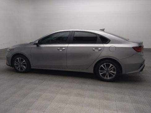 Used 2024 Kia Forte LXS w/ LXS Technology Package FWD image 3