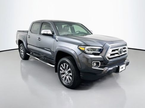 Used 2021 Toyota Tacoma Limited AWD/4WD image 3
