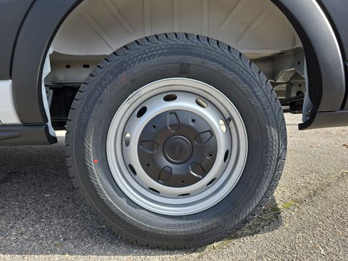 New 2026 Ford Transit 150 Low Roof image 32