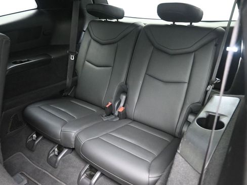 Used 2024 Cadillac XT6 Premium Luxury image 28