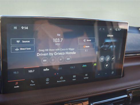 Used 2023 Lincoln Nautilus Reserve w/ Equipment Group 201A image 14