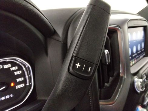 Used 2022 GMC Sierra 2500 SLT w/ SLT Convenience Package image 15