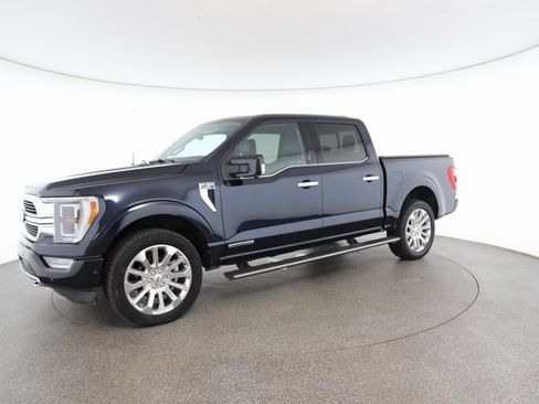 Used 2023 Ford F150 Limited image 3