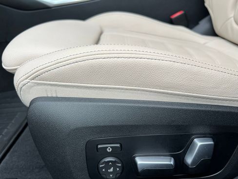 Used 2023 BMW i4 eDrive40 w/ Premium Package image 25