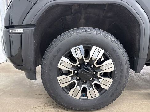 Used 2025 GMC Sierra 2500 Denali w/ Snow Plow Prep/Camper Package AWD/4WD image 11