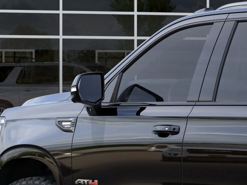 New 2026 GMC Yukon XL AT4 w/ AT4 Premium Plus Package AWD/4WD image 12