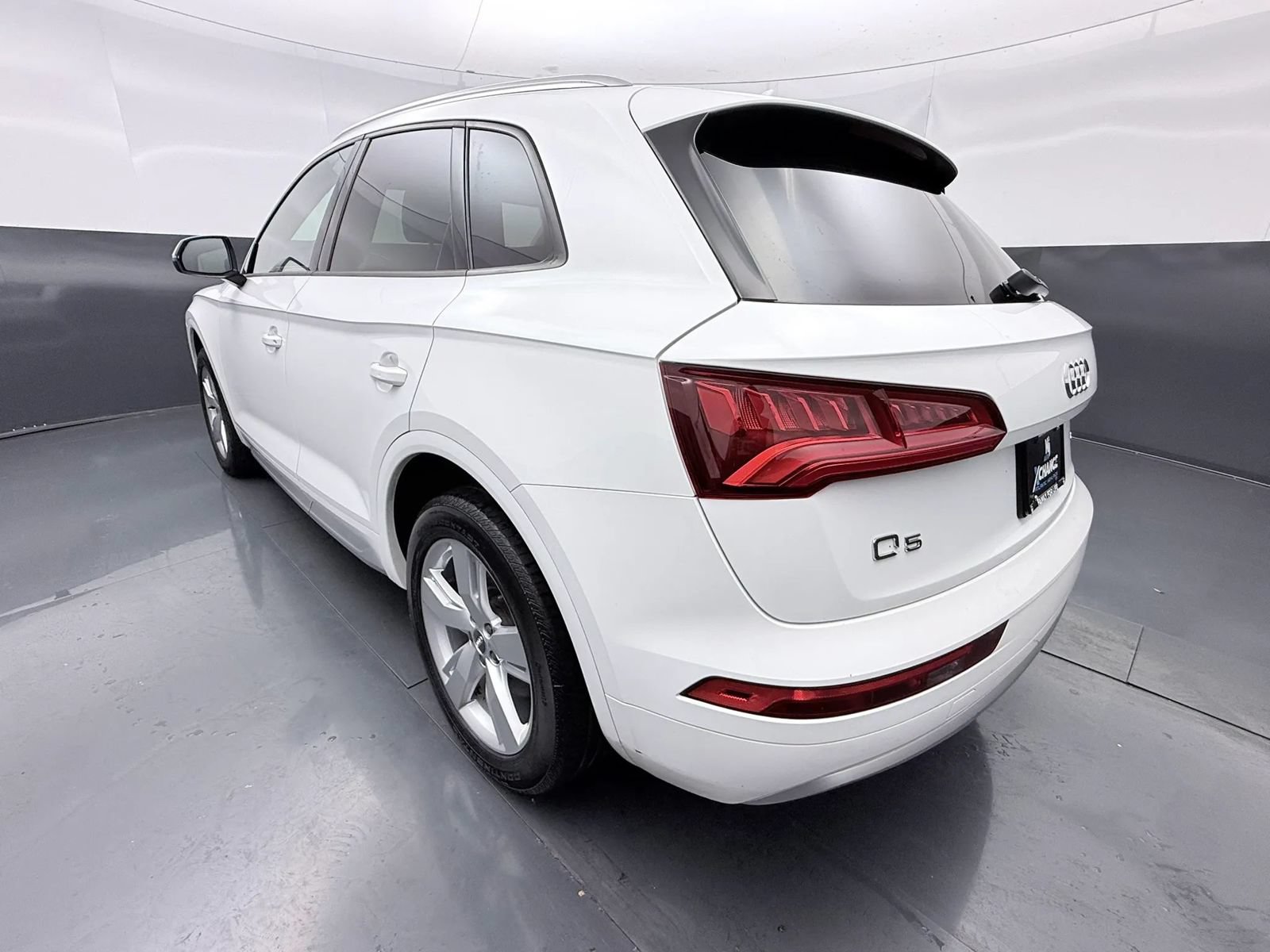 Used 2018 Audi Q5 2.0T Premium w/ Convenience Package AWD/4WD image 5