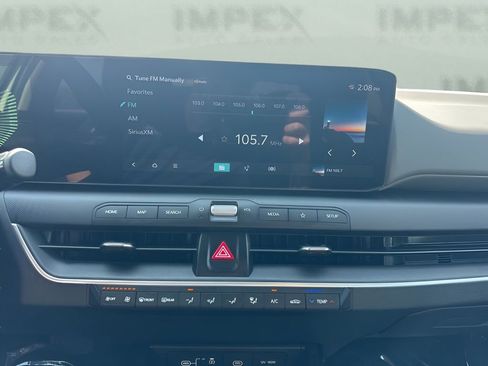 Used 2025 Kia K4 LXS image 16