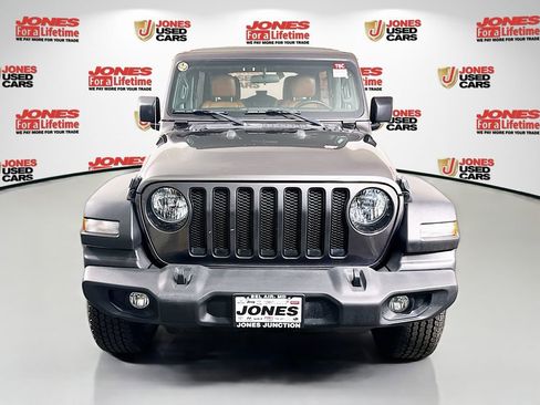 Used 2021 Jeep Wrangler Unlimited Sport image 12