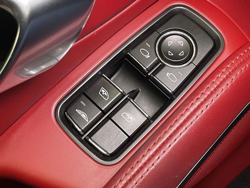 Used 2018 Porsche 911 Carrera GTS image 37