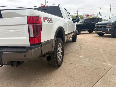 Used 2022 Ford F250 King Ranch w/ FX4 Off-Road Package image 3