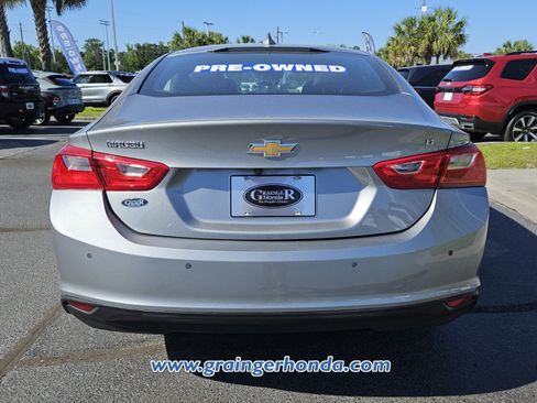 Used 2025 Chevrolet Malibu LT FWD image 4