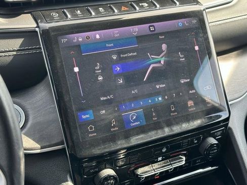 Certified 2021 Jeep Grand Cherokee L Limited image 28