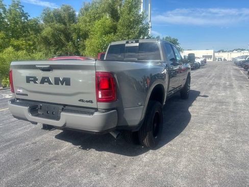 Used 2026 RAM 3500 Laramie AWD/4WD image 10