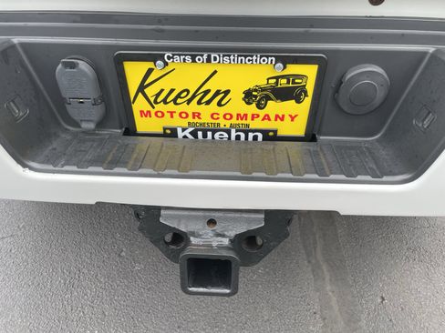 Used 2016 GMC Sierra 2500 SLT w/ All-Terrain HD Package image 9