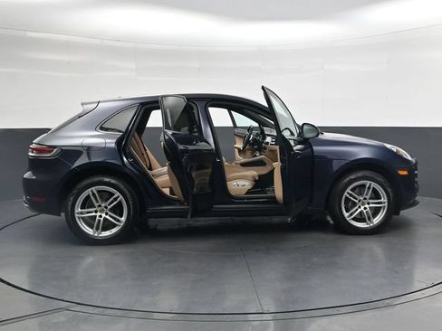 Used 2021 Porsche Macan AWD/4WD image 37