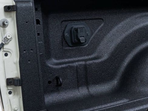 Used 2018 RAM 2500 Laramie AWD/4WD image 86