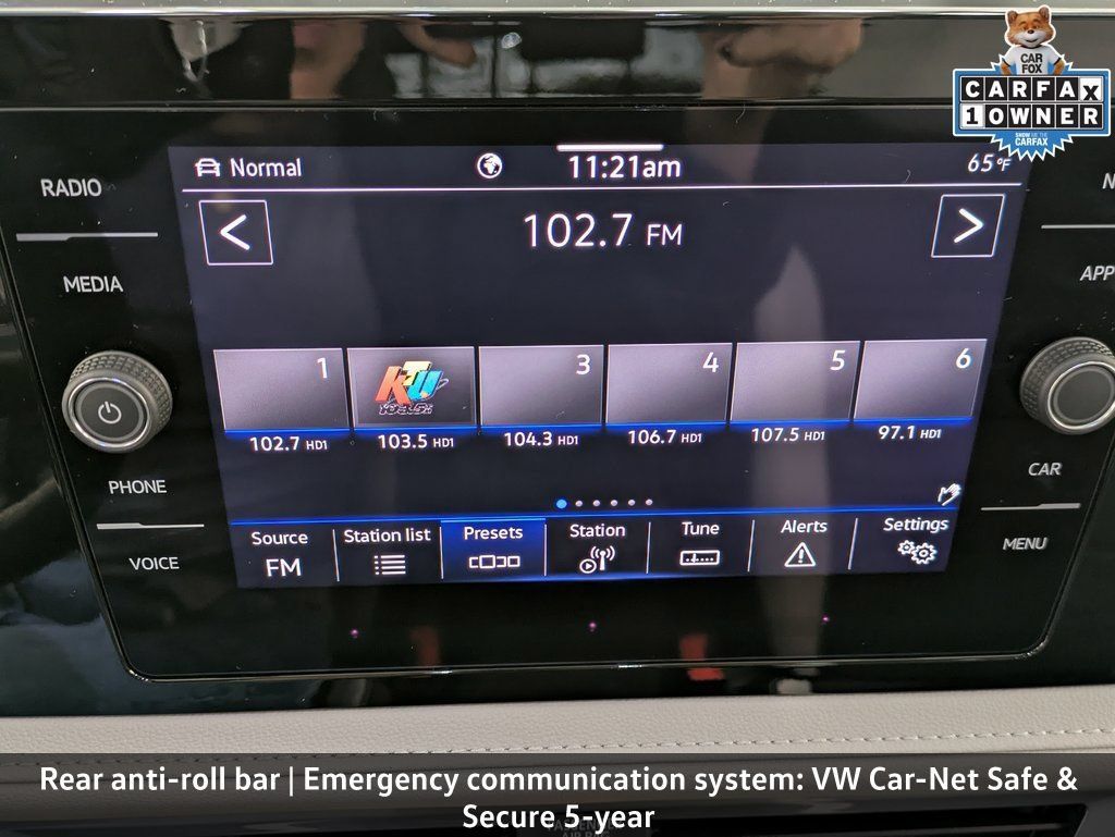 Used 2025 Volkswagen Taos SEL w/ Black Wheel Plus Package AWD/4WD image 16