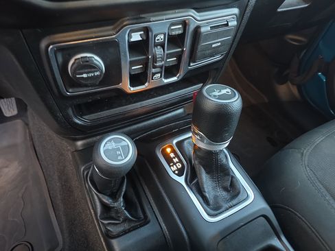 Used 2020 Jeep Wrangler Unlimited Sport S image 23