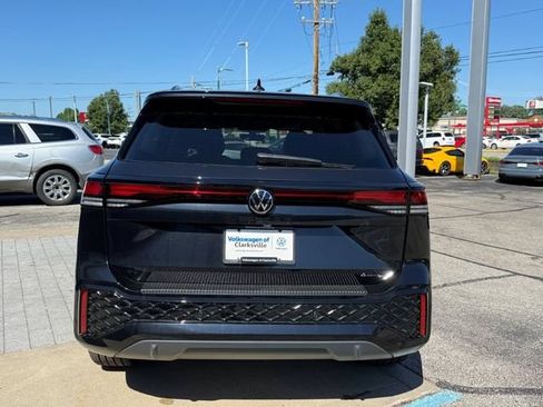 Used 2026 Volkswagen Tiguan SE R-Line AWD/4WD image 5