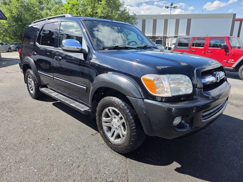 Used 2007 Toyota Sequoia Limited AWD/4WD image 3
