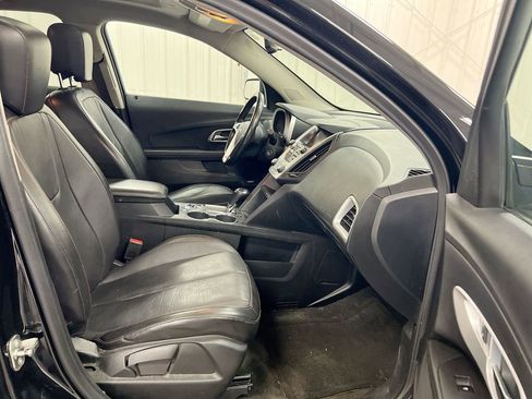 Used 2017 Chevrolet Equinox LT FWD image 17