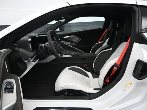 Used 2023 Chevrolet Corvette Stingray Premium Cpe w/ Z51 Performance Package RWD image 18