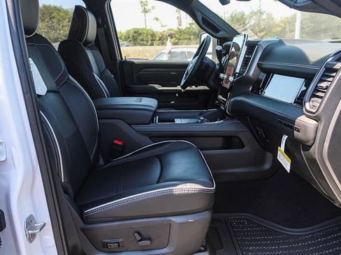 New 2025 RAM 3500 Limited image 18