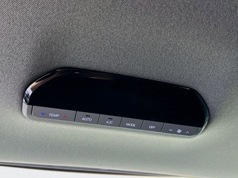 New 2026 Kia EV9 Land image 26