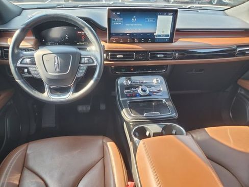Used 2023 Lincoln Nautilus Reserve AWD/4WD image 25