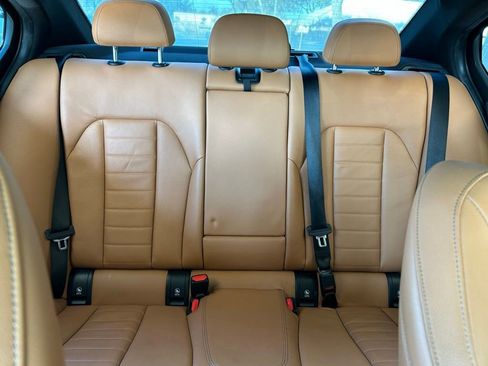 Used 2019 BMW 330i Sedan w/ Driving Assistance Package image 13