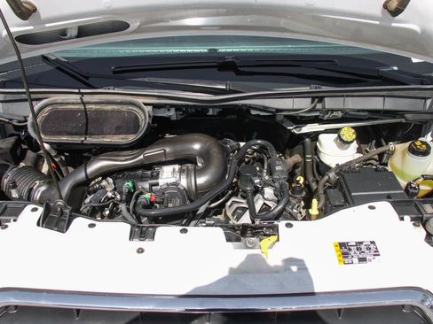 Used 2020 Ford Transit 150 XL image 9