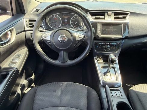 Used 2019 Nissan Sentra SR Turbo FWD image 16