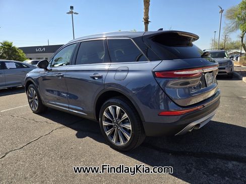 Used 2022 Lincoln Corsair Reserve w/ Rear Removable Package Tray FWD image 7