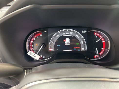 Used 2025 Toyota RAV4 XLE image 24