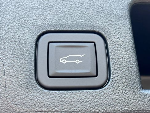 New 2027 GMC Terrain Elevation w/ Elevation Premium Package AWD/4WD image 35