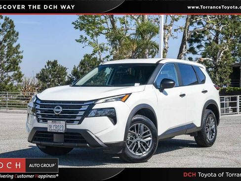 Used 2024 Nissan Rogue S image 1