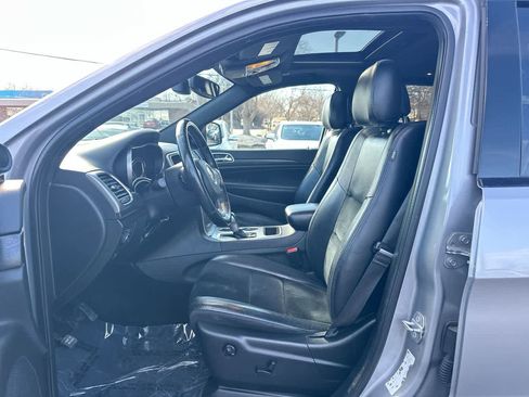 Used 2018 Jeep Grand Cherokee Altitude image 21