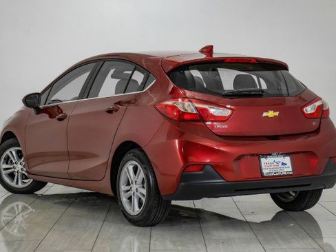 Used 2017 Chevrolet Cruze LT w/ Convenience Package image 8