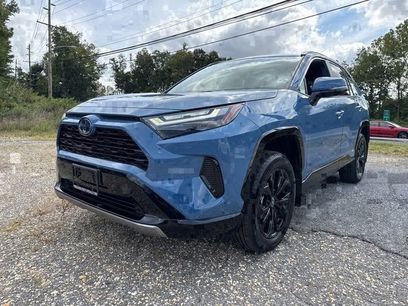 Used 2024 Toyota RAV4 SE