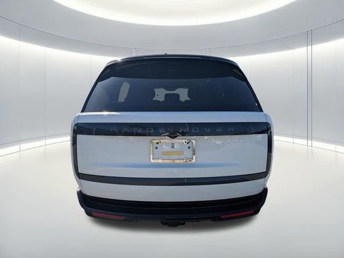 New 2026 Land Rover Range Rover Long Wheelbase SE image 6
