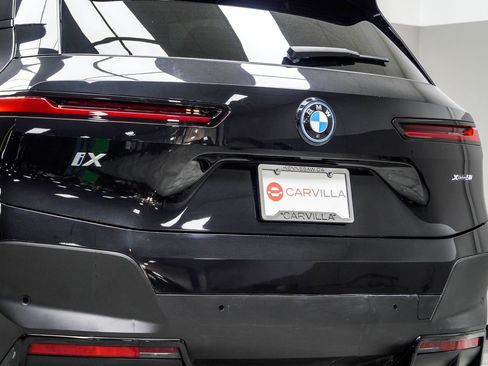 Used 2024 BMW iX xDrive50 AWD/4WD image 16
