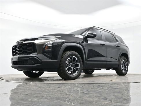 Used 2026 Chevrolet Equinox ACTIV w/ Convenience Package III image 29