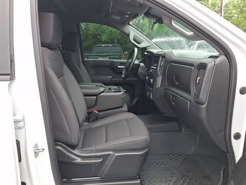 Used 2022 Chevrolet Silverado 1500 Custom Trail Boss AWD/4WD image 25
