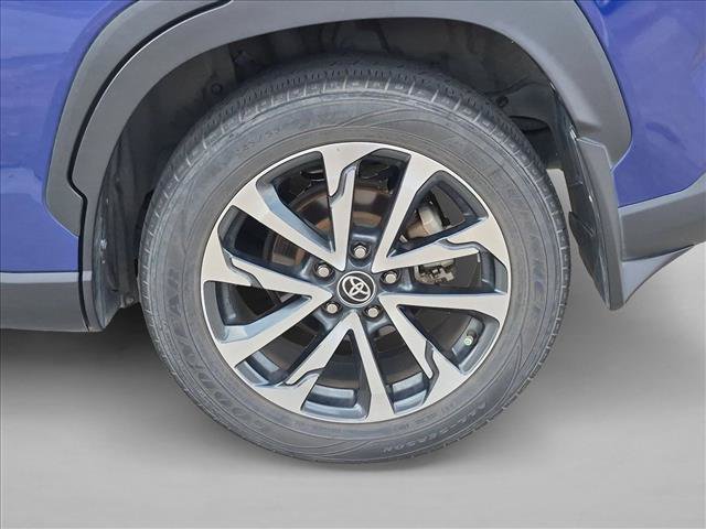 Used 2023 Toyota Corolla Cross XLE FWD image 14