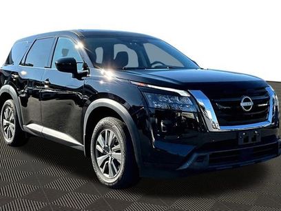 Used 2024 Nissan Pathfinder S