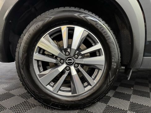 Used 2022 Nissan Pathfinder SL w/ Cargo Package image 8